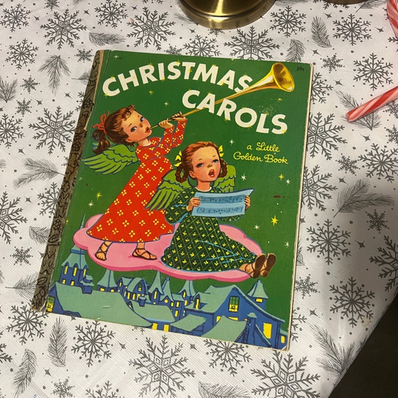 Vintage Baby’s First Christma Knits Stocking with Two Vintage Golden Books - Picture 8 of 12